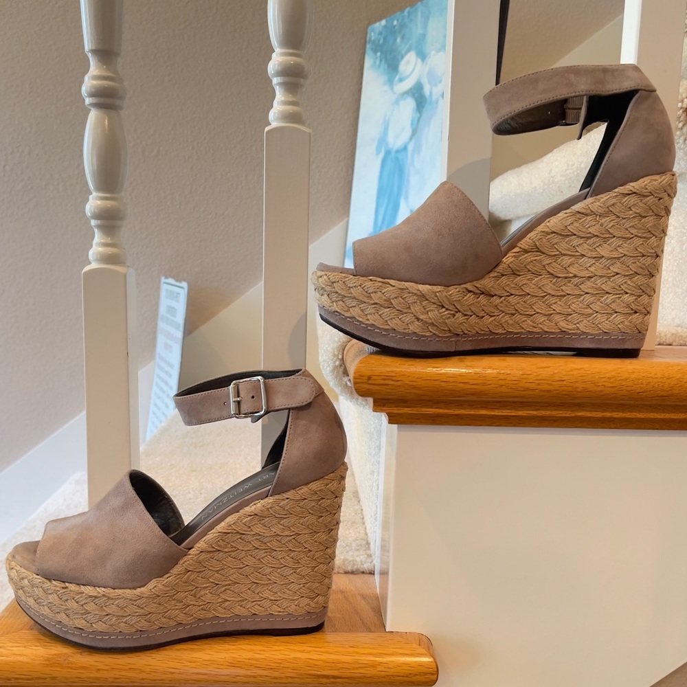 Stuart Weitzman | Taupe - Soho Jute - Picture 4 of 15